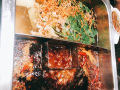 -百年川椒重庆老火锅(光谷店)