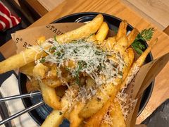 -Mark&Mars Restaurant