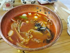 -成都你六姐·牛肉冒菜(上海环宇荟店)