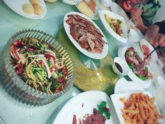 -亚丁湾海鲜大酒店(万泉嘉苑店)