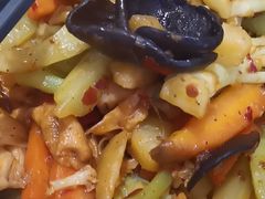 -轻蔬不用等·素食(江苏路店)