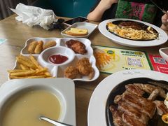 -豪客来牛排(人民东路店)