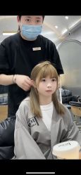 -Tloml salon