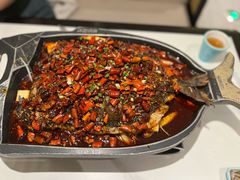 -江边城外烤全鱼(龙德广场店)