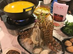 -鲜入围煮花胶鸡海鲜火锅