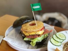 -Thanks美式餐厅(汉堡咖啡店)