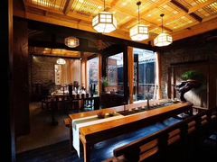 靠窗位-鱼桥巷·美学川菜