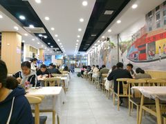 -江城燕子大排档(江汉路步行街店)