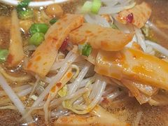 -魔都三兄弟酸辣粉·蘸卤炸串(虹桥万科店)