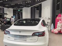 -TESLA 特斯拉(上海太古汇体验店)