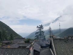 -冕宁灵山寺