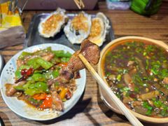-蚝堡海鲜·威海菜·海肠捞饭·烧烤·亚洲吃蚝公司(幸福门店)