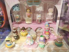 -泡泡玛特POPMART(国金街店)