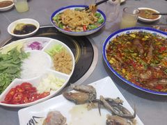 -官塘陈记鱼生·潮汕砂锅粥·牛肉火锅(潮枫路总店)