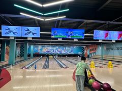 -极限PLAY运动娱乐新世界·团建派对潮玩休闲馆·室内蹦极高空游乐园