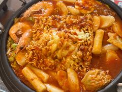 -贵宾庄炸酱面·韩式料理(高区店)