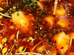 -渝是乎酸菜鱼(龙旗购物中心店)