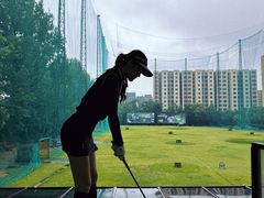 -仙霞高尔夫练习场-停车场
