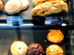 -星巴克(广州南站A18检票口楼上)