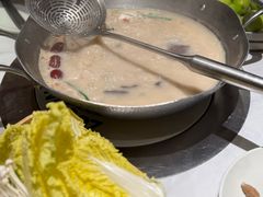 -左庭右院鲜牛肉火锅(七宝领展广场店)