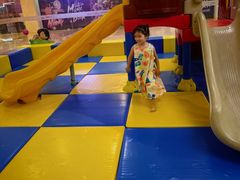 -蓝旗亲子游泳(范湖万达广场店)