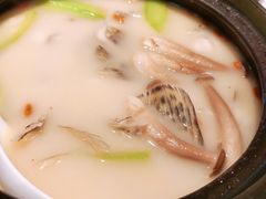 浓汤桂鱼配脆米-港丽餐厅(高德置地店)