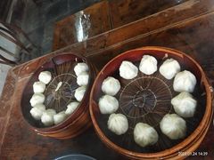 蟹粉小笼-吾介小籠館