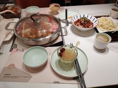 -黄记煌三汁焖锅(新佳丽江汉路店)