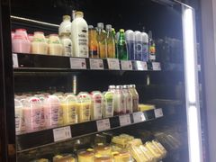 面包甜点陈列柜-巴黎贝甜(五道口店)