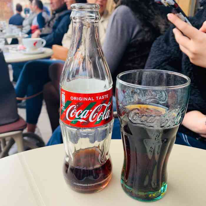 kaffa cafe-"【背景介绍】老城区很多咖啡店,路过kaf.