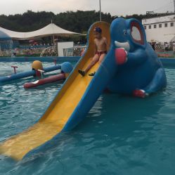 -珍珠泉水上世界