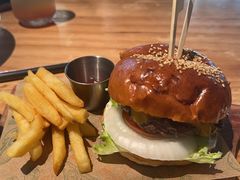 -三勾JJJ Burger&Coffee(梅溪湖店)