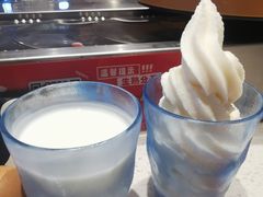 冰淇淋-龍歌自助小火锅(市北台东利群店)