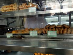 面包甜点陈列柜-护国寺小吃(新街口店)