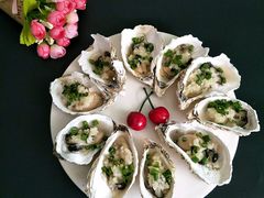 烟熏吉拉多生蚝配珍珠-鱼桥巷·美学川菜
