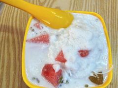 招牌椰奶清补凉-于春正宗椰奶清补凉炒冰