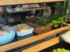-鹿鸣山草本茶香火锅(园西路店)