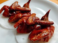 脆皮乳鸽-新荣记(西溪湿地店)