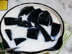 椰奶龟苓膏-梧州双钱龟苓膏(老街店)