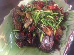 -崮乡圣水坊赵家炒鸡(花都店)