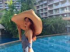 -三亚湾海居铂尔曼度假酒店