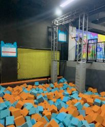 -蹦贝运动中心·蹦床·攀岩·闯关(龙岗店)