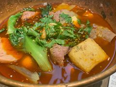 -成都你六姐·牛肉冒菜(上海环宇荟店)