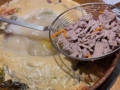 -洱火云南酸菜牛肉火锅(石景山当代商城店)