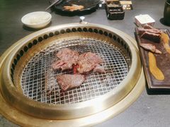 -铭牛烧肉·和牛海鲜自助(高新月牙湖店)