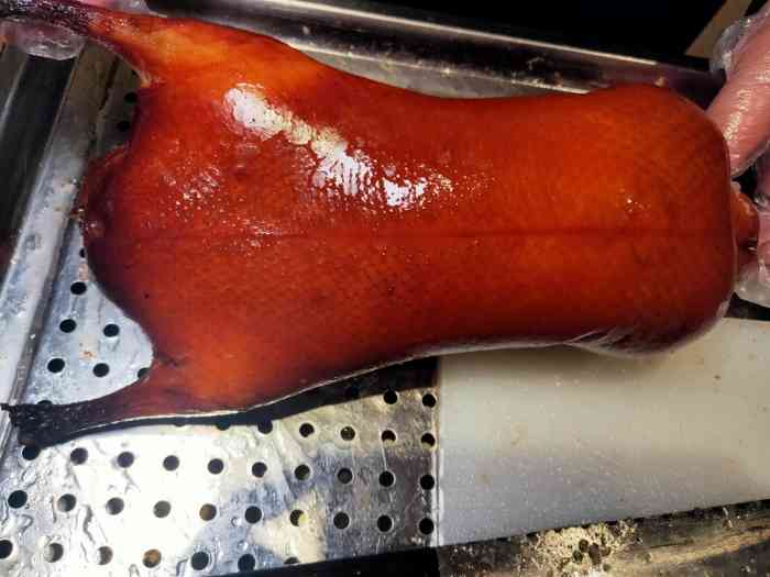 盛世家宴烤鸭新京菜