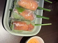 -大头虾越式风味餐厅(光明广场店)