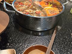 -鹿鸣山草本茶香火锅(园西路店)