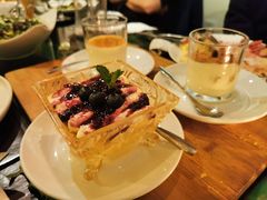 意大利草莓奶油布丁-EATALIA意塔利意式餐厅(鼓楼店)