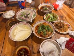 -老方桌烂蹄花川菜馆(九龙坡店)